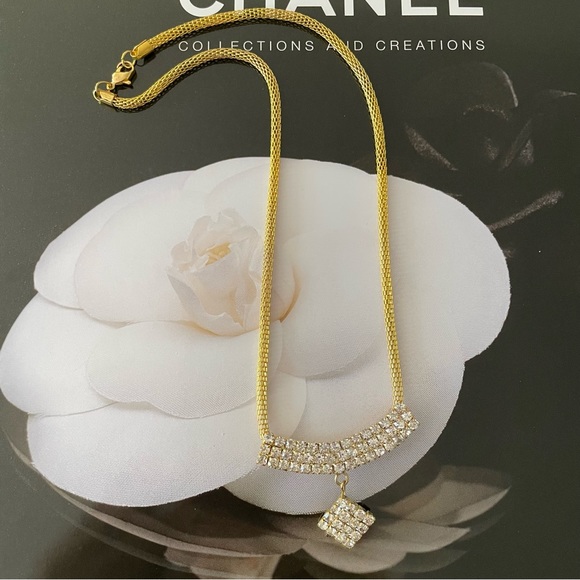 Rhinestone Necklace & Earrings Set - Picture 3 of 5